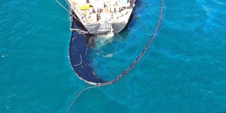 Gibraltar retira combustible y elimina contaminantes del buque encallado 1 Gibraltar retira combustible y elimina contaminantes del buque encallado