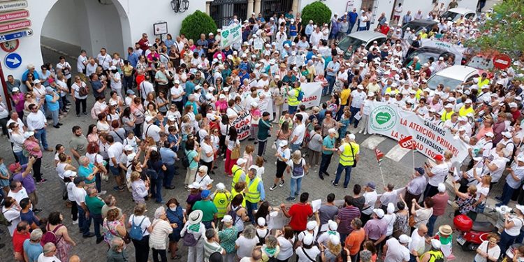 Más de 3.500 manifestantes por la sanidad en Osuna 1 Más de 3.500 manifestantes por la sanidad en Osuna