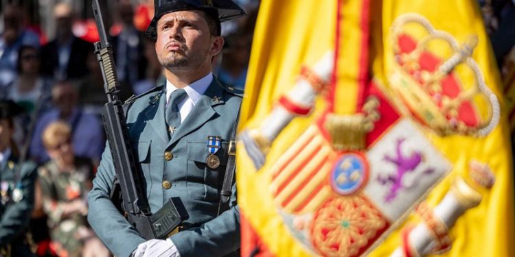 Pedro Sánchez celebra el 12 de octubre «orgulloso de España»