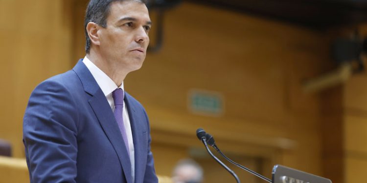 Aprobada la reforma el artículo 49 de la Constitución para sustituir la palabra "disminuido" 1 Aprobada la reforma el artículo 49 de la Constitución para sustituir la palabra «disminuido»