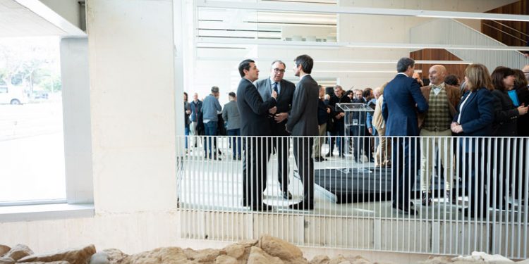 Córdoba ya cuenta con su Biblioteca Pública del Estado ‘Grupo Cántico’ 1 Córdoba ya cuenta con su Biblioteca Pública del Estado ‘Grupo Cántico’