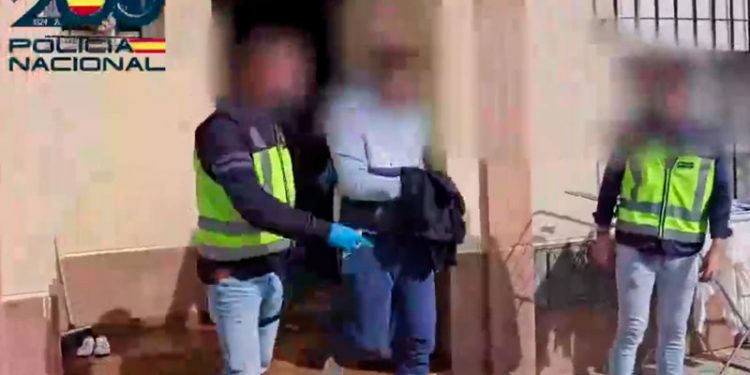 Liberadas 21 víctimas de explotación laboral y 15 detenidos responsables de trata en Sevilla 1 Liberadas 21 víctimas de explotación laboral y 15 detenidos responsables de trata en Sevilla