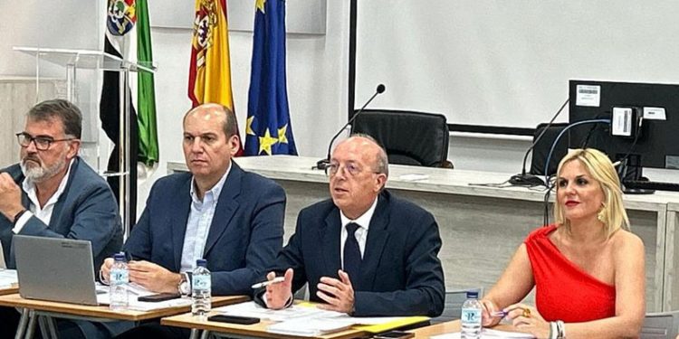 Subida del 2% en la nónima de los empleados públicos extremeños