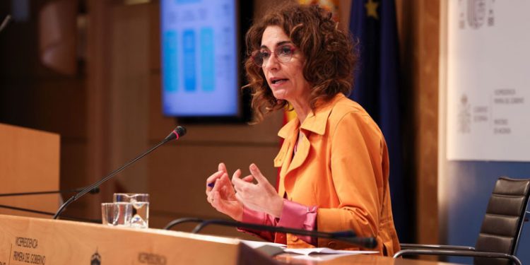 La Agencia Tributaria ya ha devuelto 161.007 euros a 304.789 contribuyentes extremeños 1 La Agencia Tributaria ya ha devuelto 161.007 euros a 304.789 contribuyentes extremeños