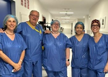 El Hospital Universitario de Cáceres marca un hito en la cirugía mamaria con una técnica pionera y menos invasiva