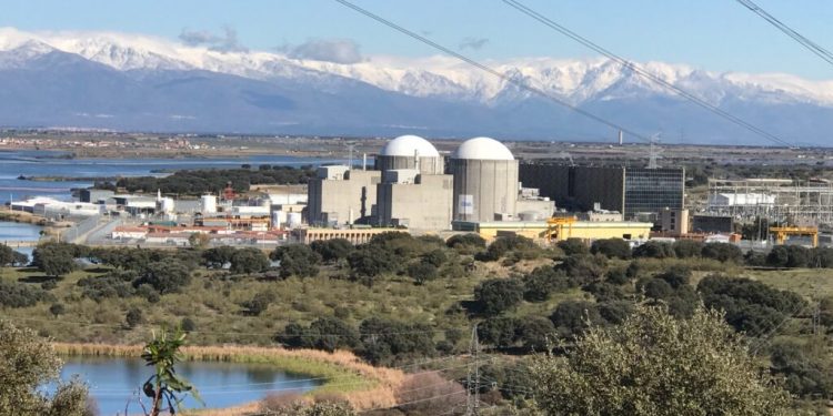 Alfredo Garcia alerta sobre la renovacion de Almaraz Las electricas no pueden so