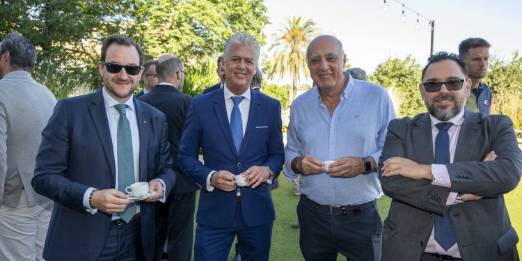 Empresarios de Extremadura advierten sobre el impacto de las elecciones en la in